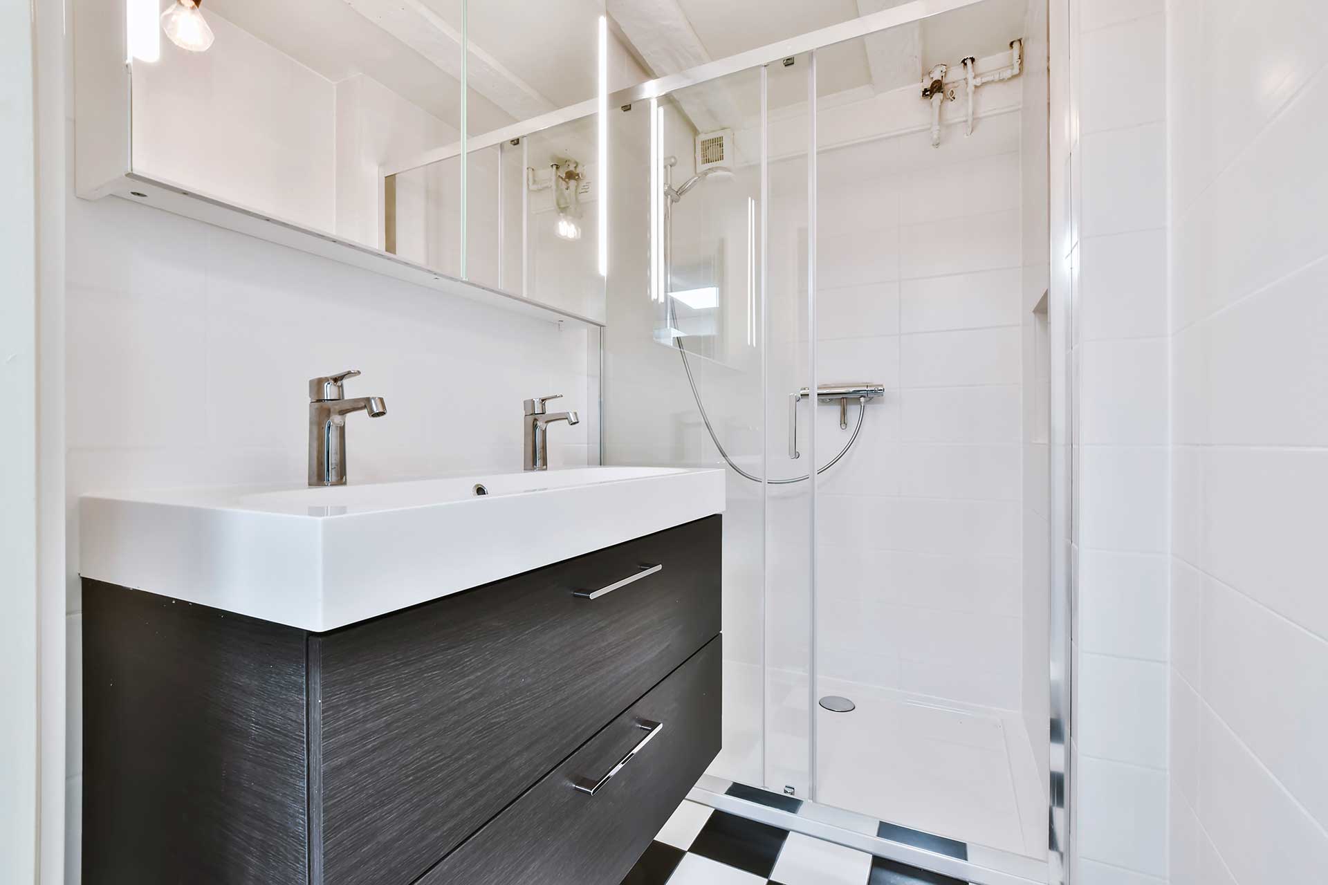 Reforma de un baño en Vallekas